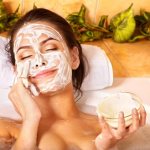 Cleansing massage with sodium bicarbonate and shaving foam